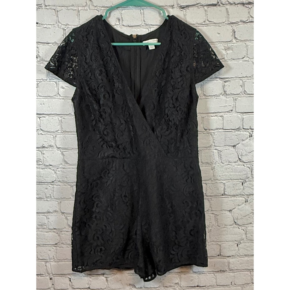 New York & Company Lace Romper V-Neck Short‎ Sleeve Black Size 12